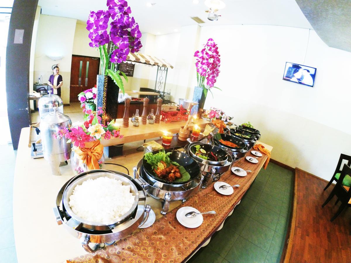 Grand Suka Hotel Pekanbaru Exterior foto